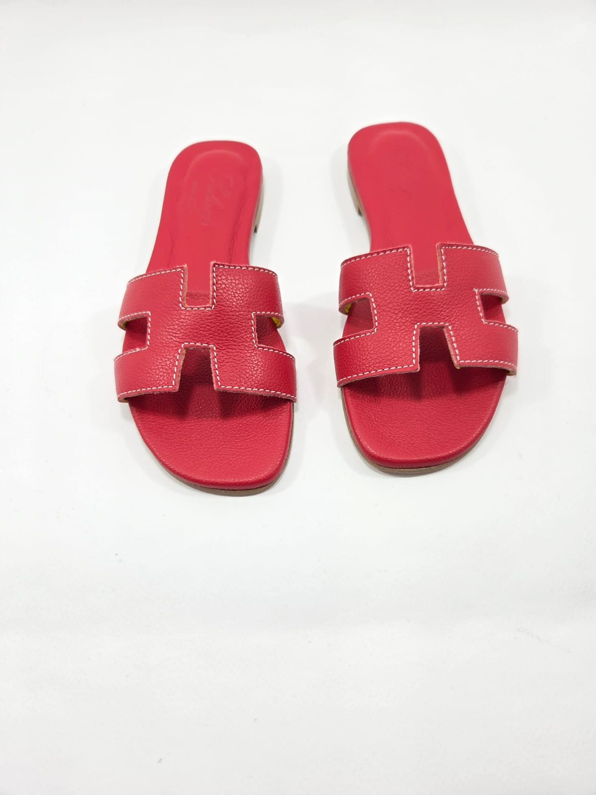 Sandali Bassi Donna Interamente in Vera Pelle Rosso Vermilion con Suola in Cuoio Naturale.