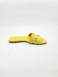 Sandali Bassi Donna Interamente in Vera Pelle Giallo Butter con Suola in Cuoio Naturale.