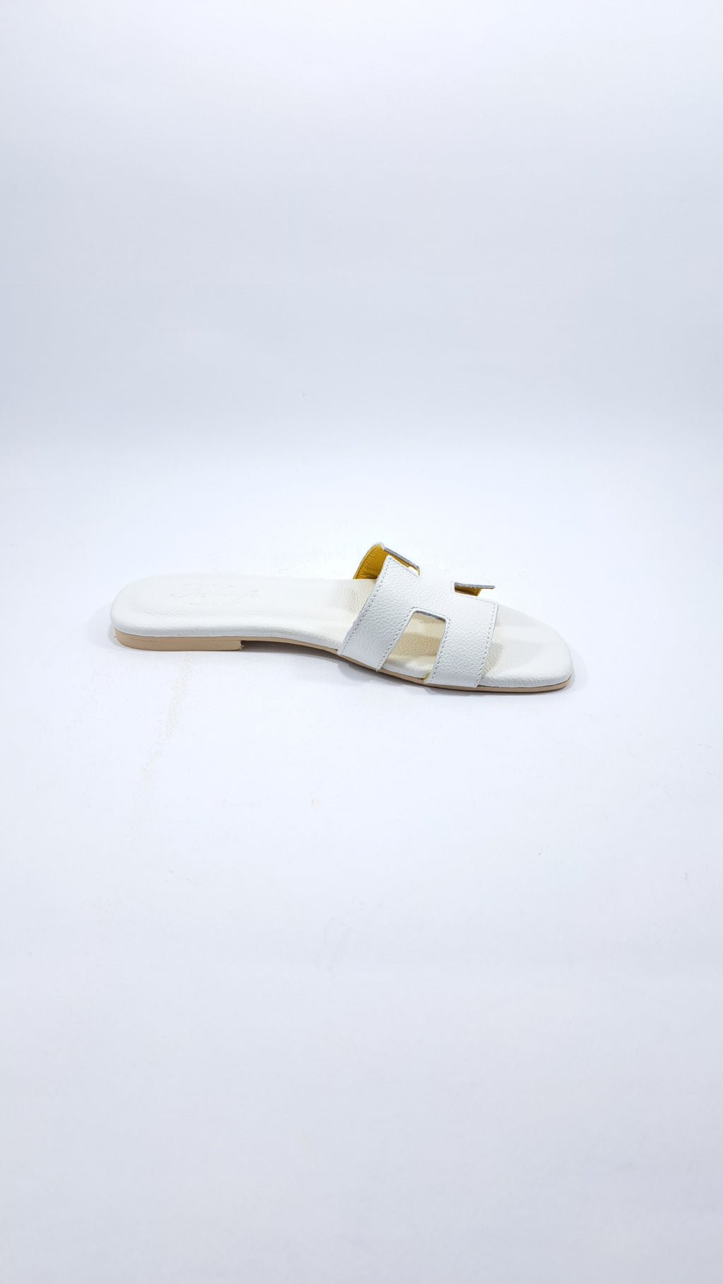 Sandali da donna Completamente in Pelle. Con suola in Gomma